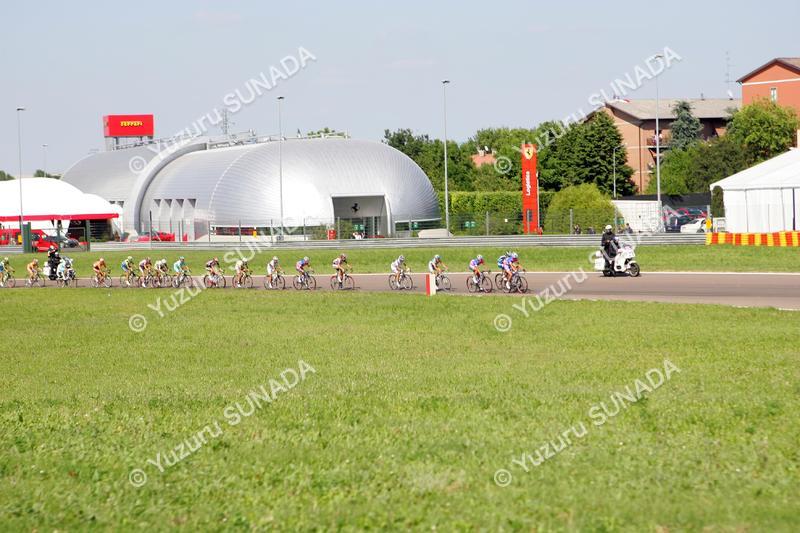 Peloton in FERRARI Circuit004p.jpg